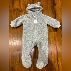 NWT F&F Baby Infant Fleece 🐻 Bear 🐻 Hooded Onesie, 9 Months